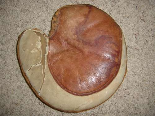 Rev-O-Noc Catchers Mitt Front